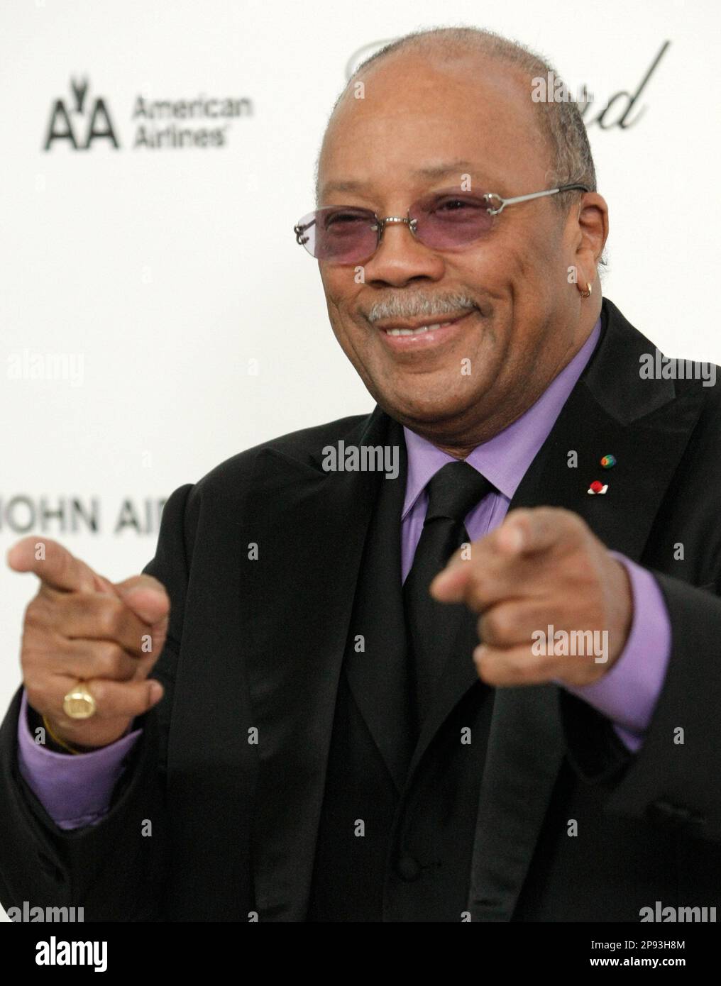 Music producer Quincy Jones poses on the press line at the Elton John