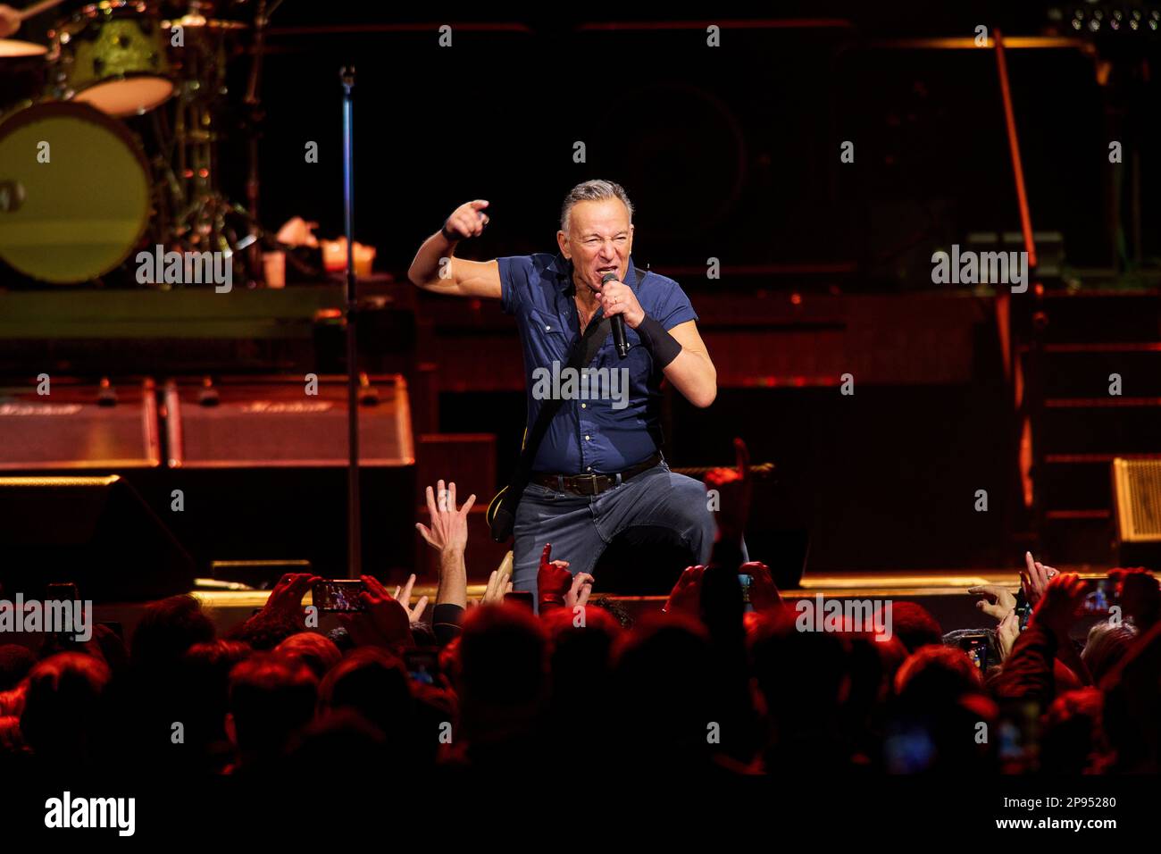 ST. PAUL, MN MARCH 5 Bruce Springsteen & the E Street Band perform at