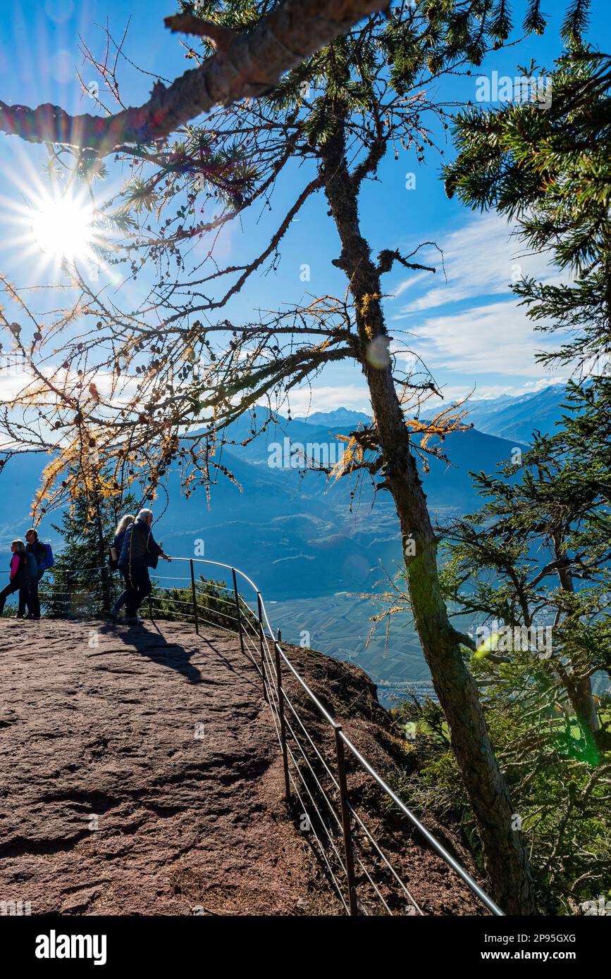 Railing and fall protection on the rock at Knottnkino above Burgstall