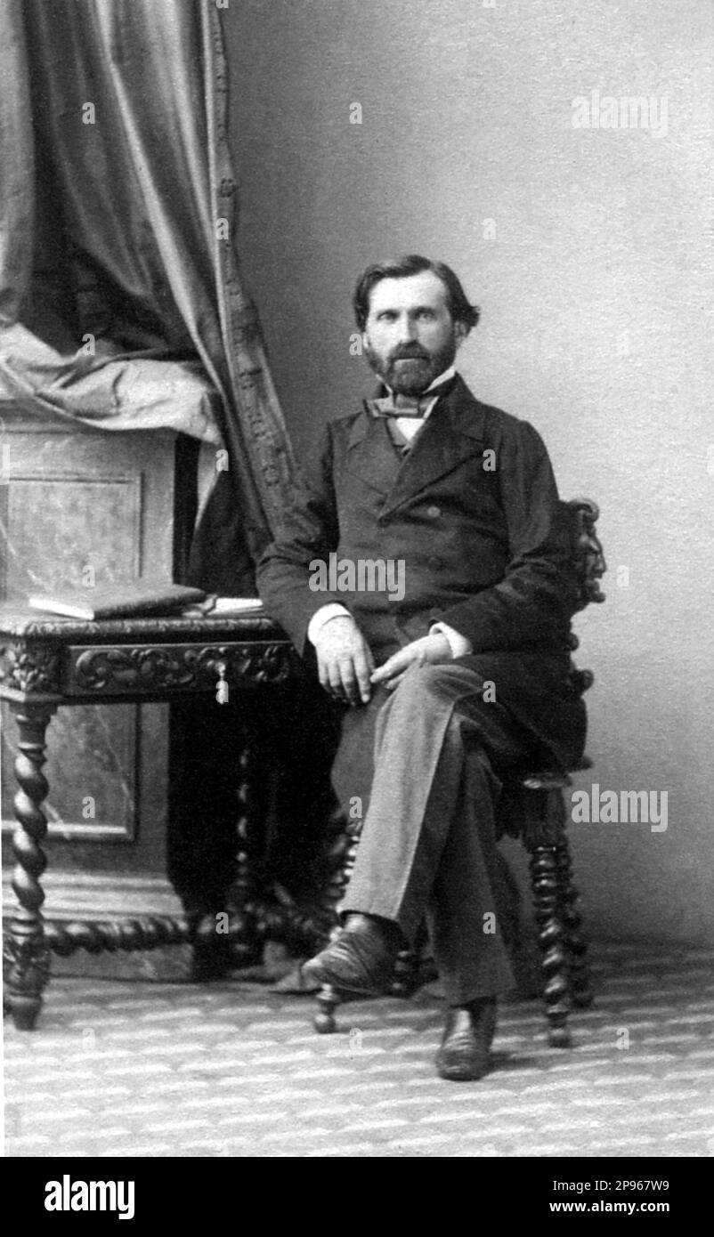 1857 , Paris , France  : The celebrated italian music composer GIUSEPPE VERDI ( 1813 - 1901 ). Photo by E. Disderi . - COMPOSITORE - OPERA LIRICA - CLASSICA - CLASSICAL - PORTRAIT - RITRATTO - MUSICISTA - MUSICA - BEARD - BARBA - FIOCCO - BOW - CRAVATTA - TIE - papillon --- ARCHIVIO GBB Stock Photo
