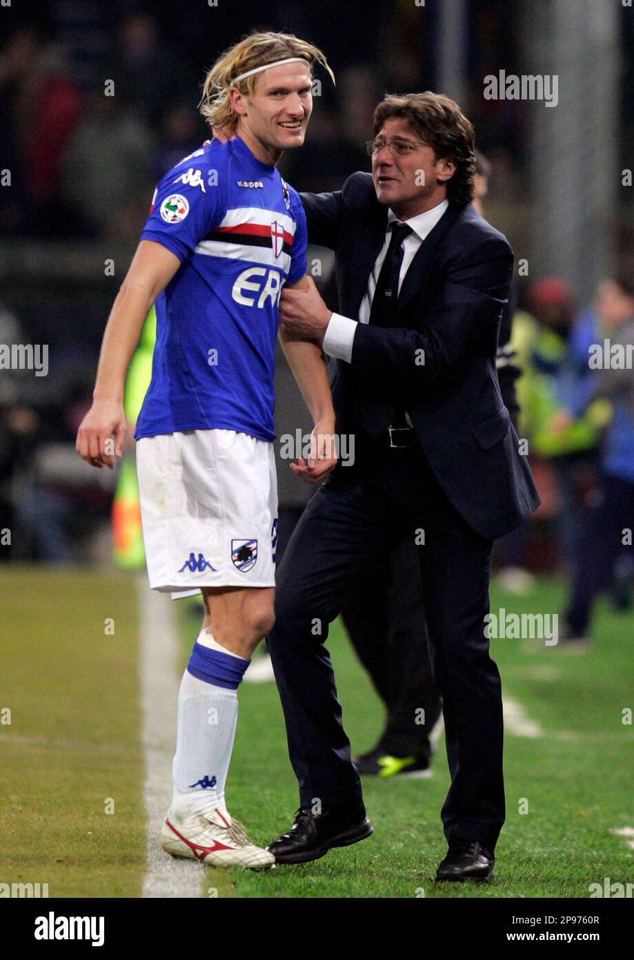 Sampdoria's Marius Stankevicius of Lithuania, left, celebrates with his  coach Walter Mazzari after he scored during the Serier A soccer match  between Sampdoria and Lazio in Genoa, Italy, Wednesday, January 28, 2009. (, image size:919x1390