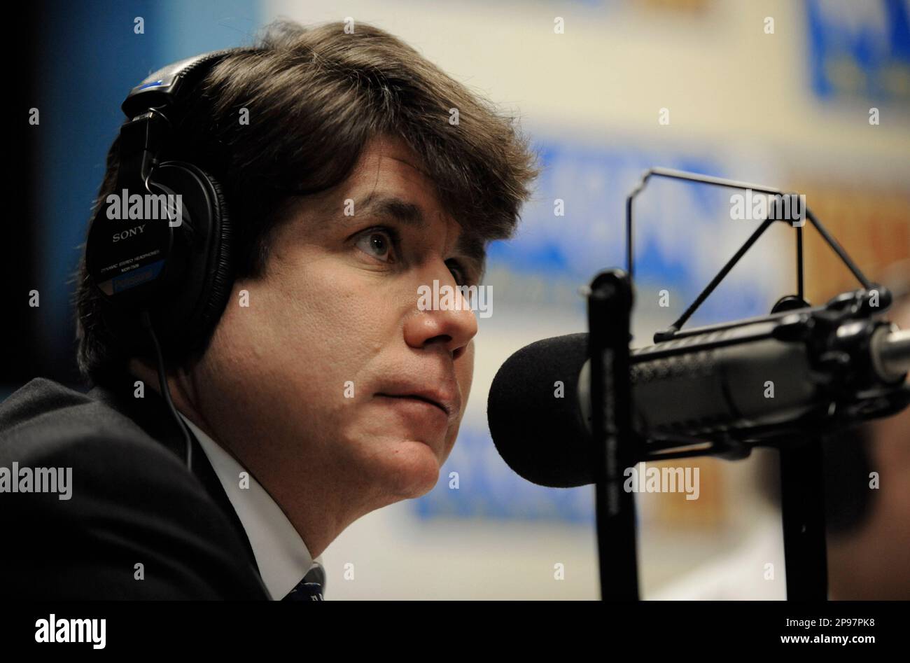 Illinois Gov. Rod Blagojevich talks with a caller while on the air with  radio talk show host Cliff Kelly at WVON radio station in Chicago, Friday,  Jan. 23, 2009. (AP Photo/Paul Beaty