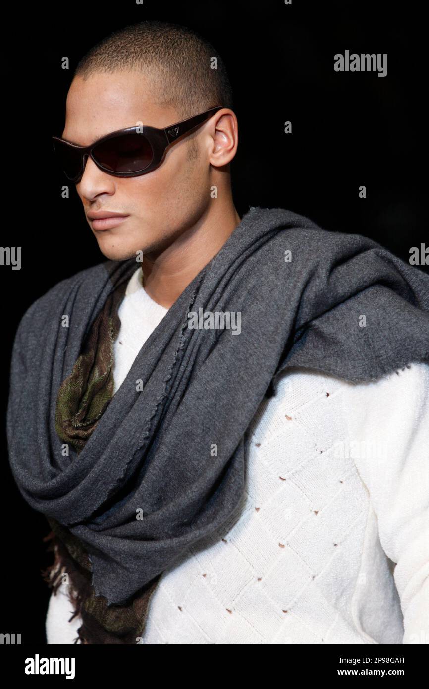 Armani 2009 online