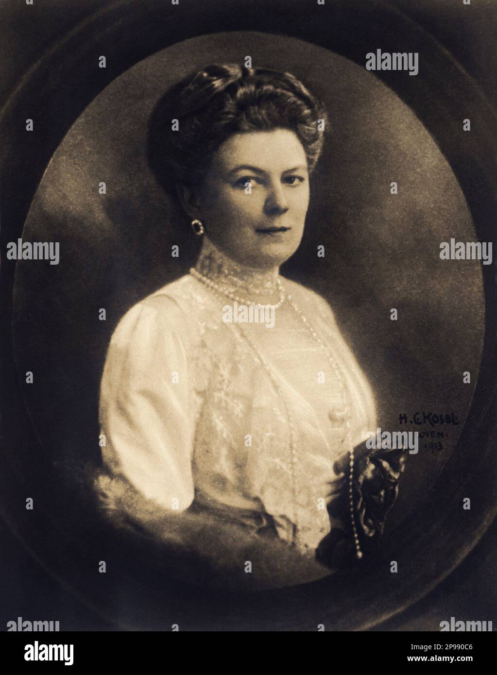 1913 , Vienna , Austria The Erzherzogin SOPHIA CHOTEK von Chotkova und