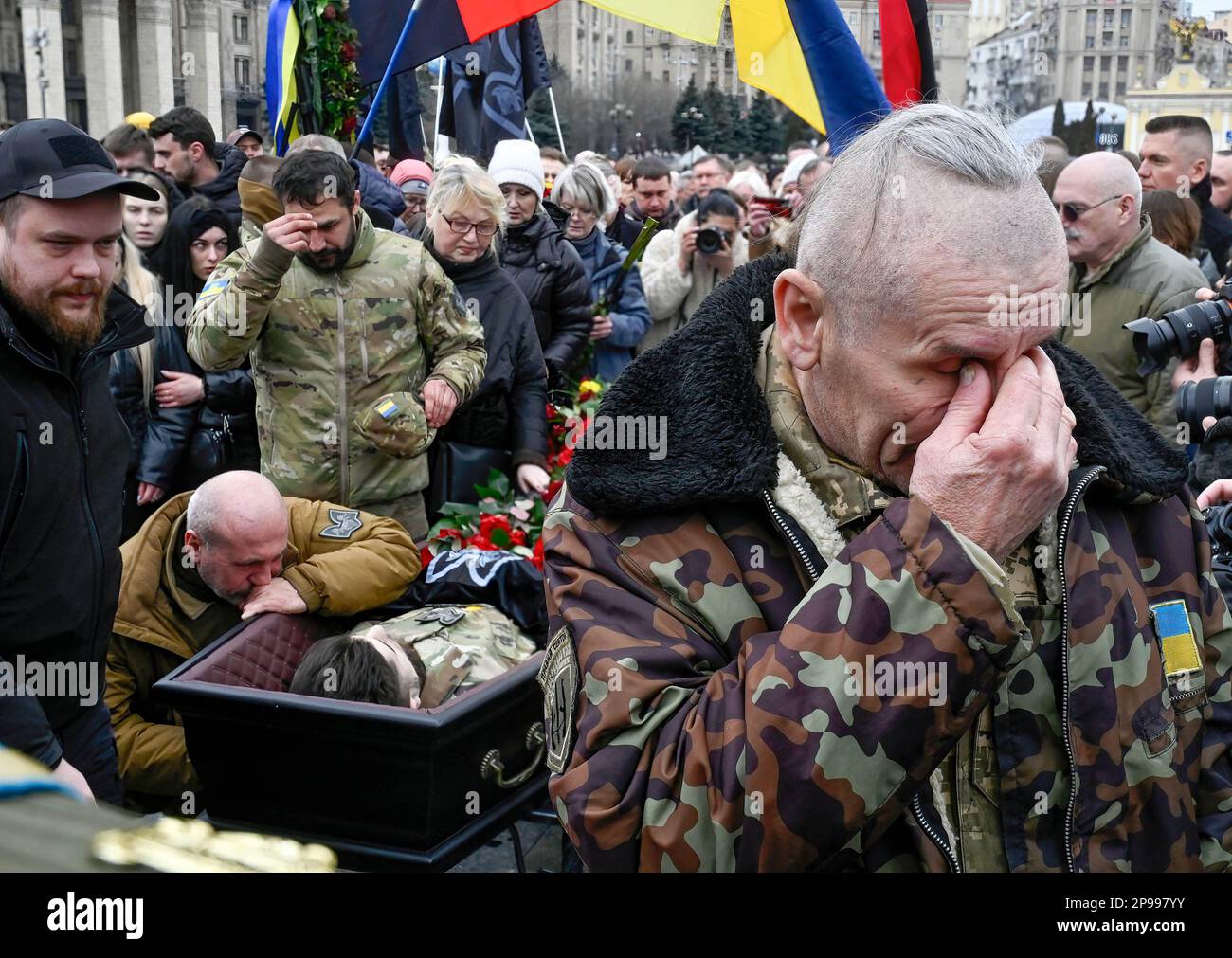 (EDITOR'S NOTE: Image Depicts Death) People Pay Their Respect Around ...