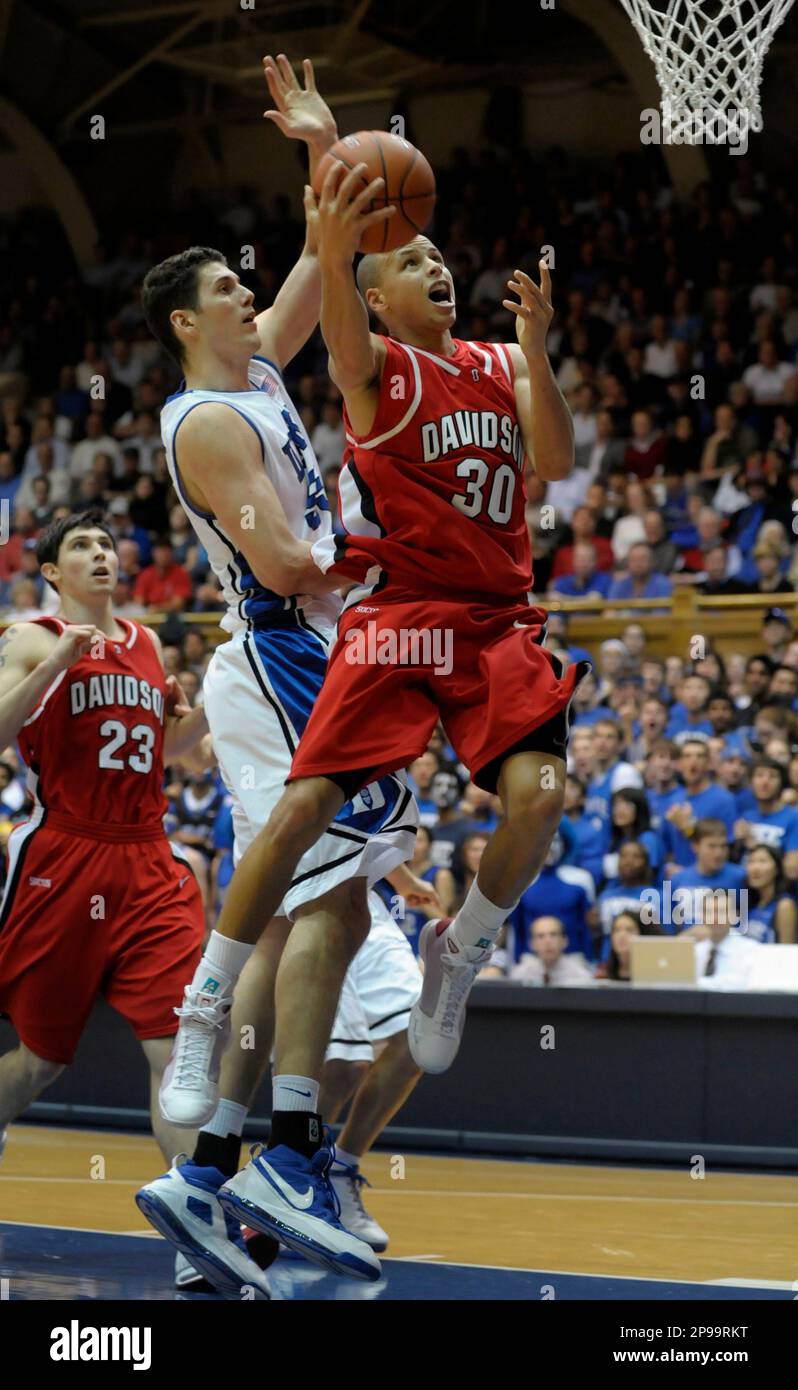 NBA_ 30 Stephen NCAA Curry Davidson Wildcats College Basketball