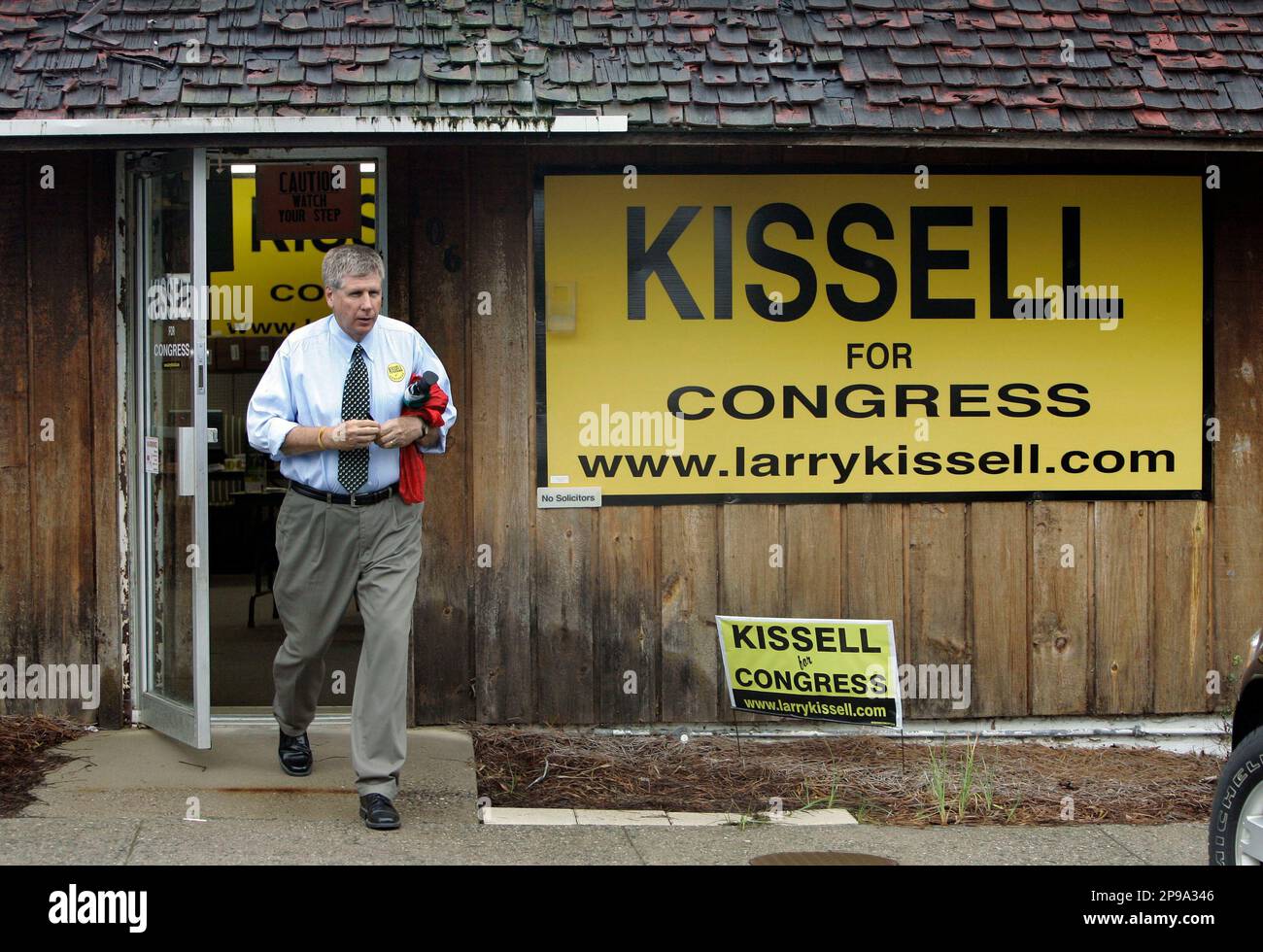 **FILE** Rep.elect Larry Kissell heads out from his campaign