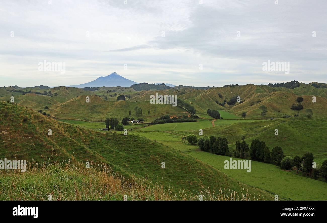 Landscape with Taranaki volcano New Zealand Stock Photo Alamy