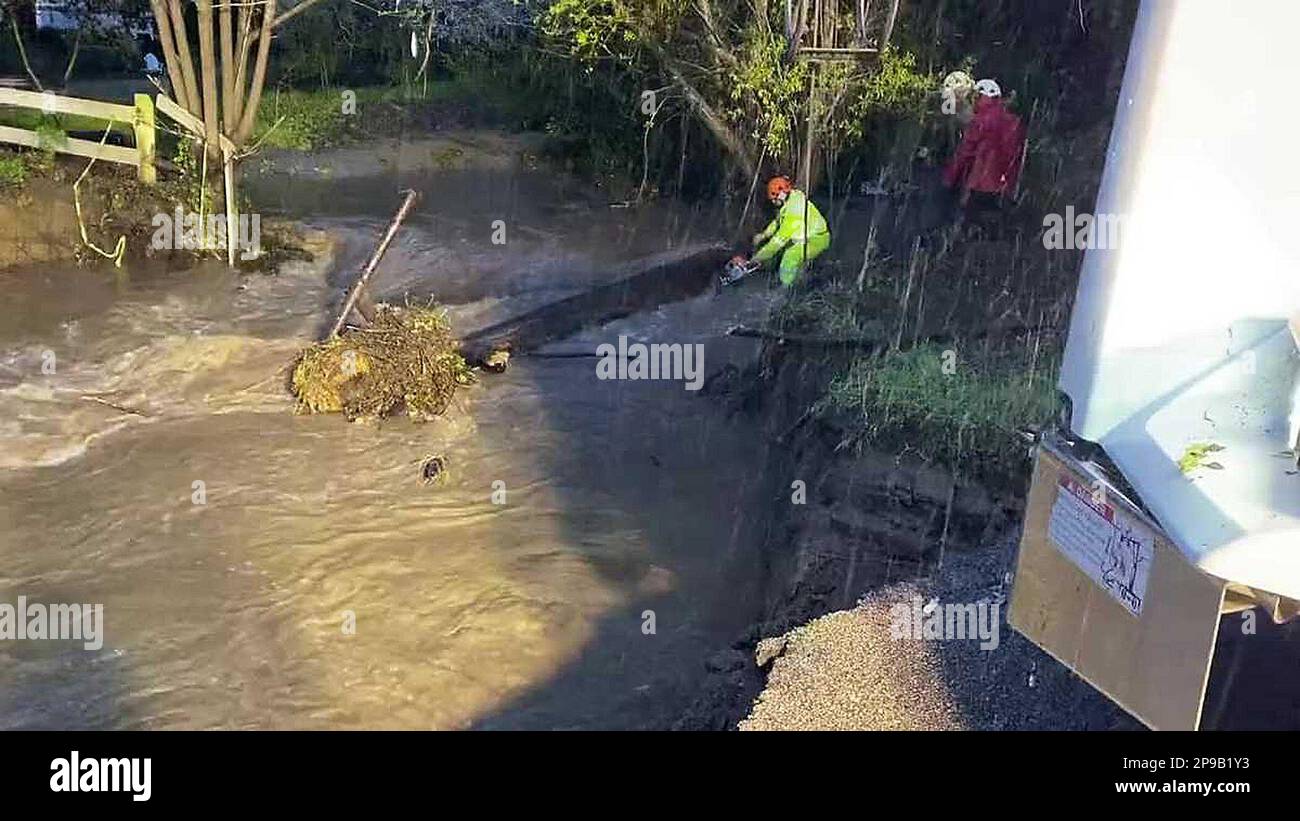 Soquel, California, USA. 10th Mar, 2023. Workers make emergency repairs