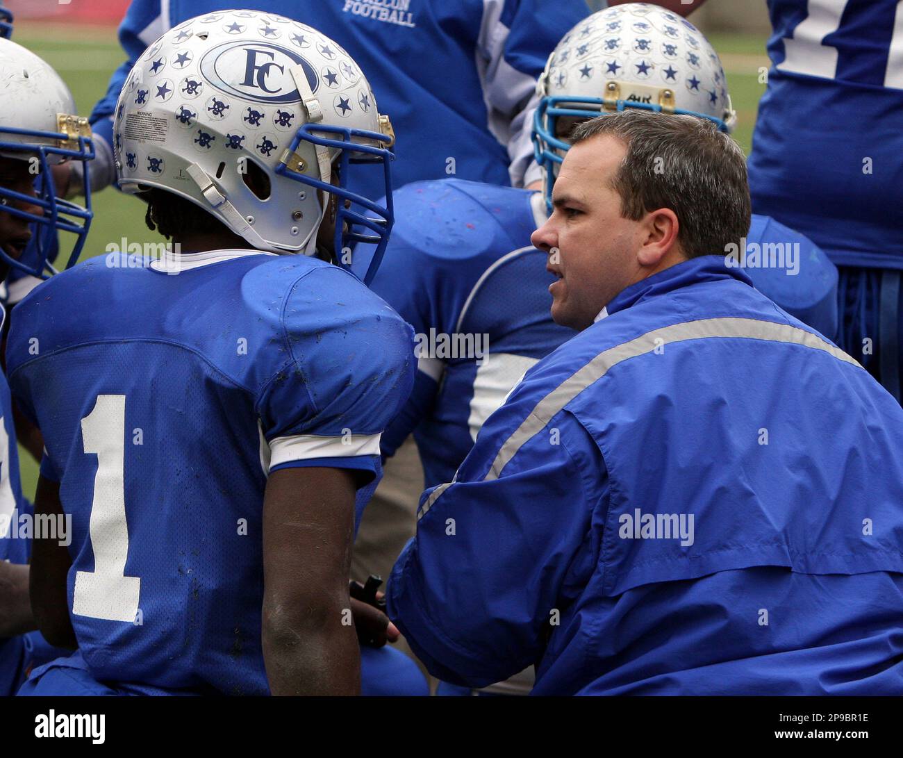 Fort Campbell coach Shawn Berner, right, sets up his team&rsquo;s final 