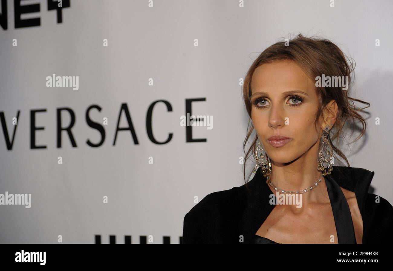 Allegra_versace