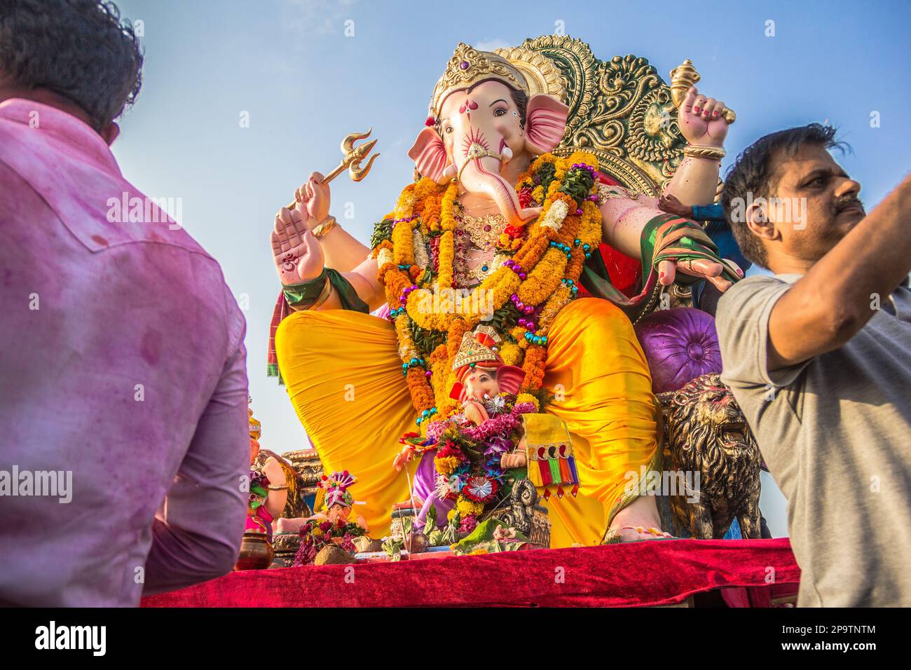 Ganapati Visarjan in Mumbai , Girgaon Chowpaty, Girgaum chowpatty