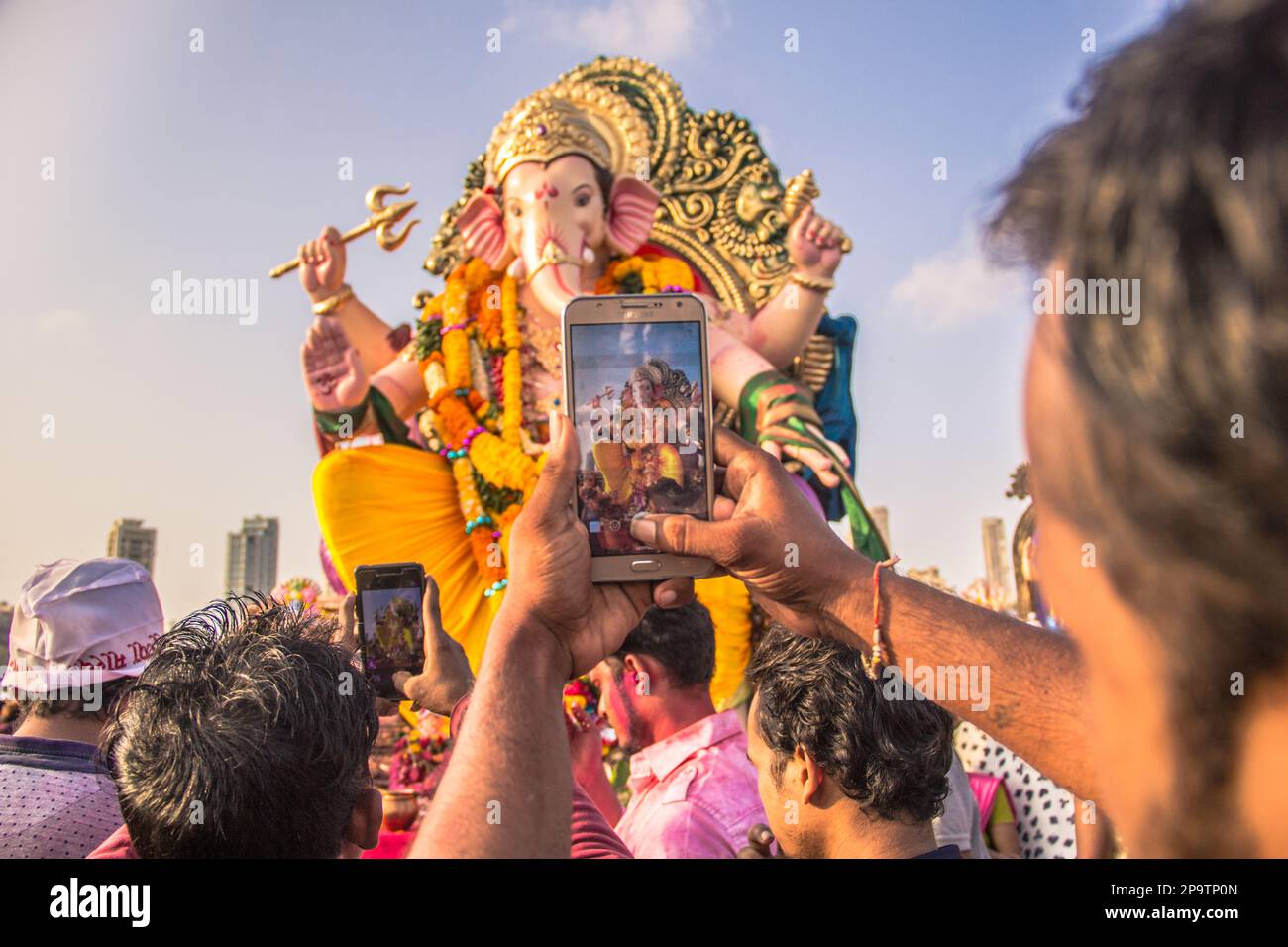 Ganapati Visarjan in Mumbai , Girgaon Chowpaty, Girgaum chowpatty