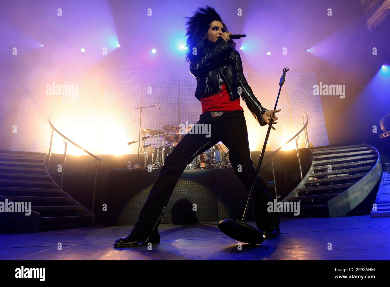 German rock band 'Tokio Hotel' with singer Bill Kaulitz performs a show in  Hamburg, Germany, 28 February 2010. Photo: Bodo Marks Stock Photo - Alamy