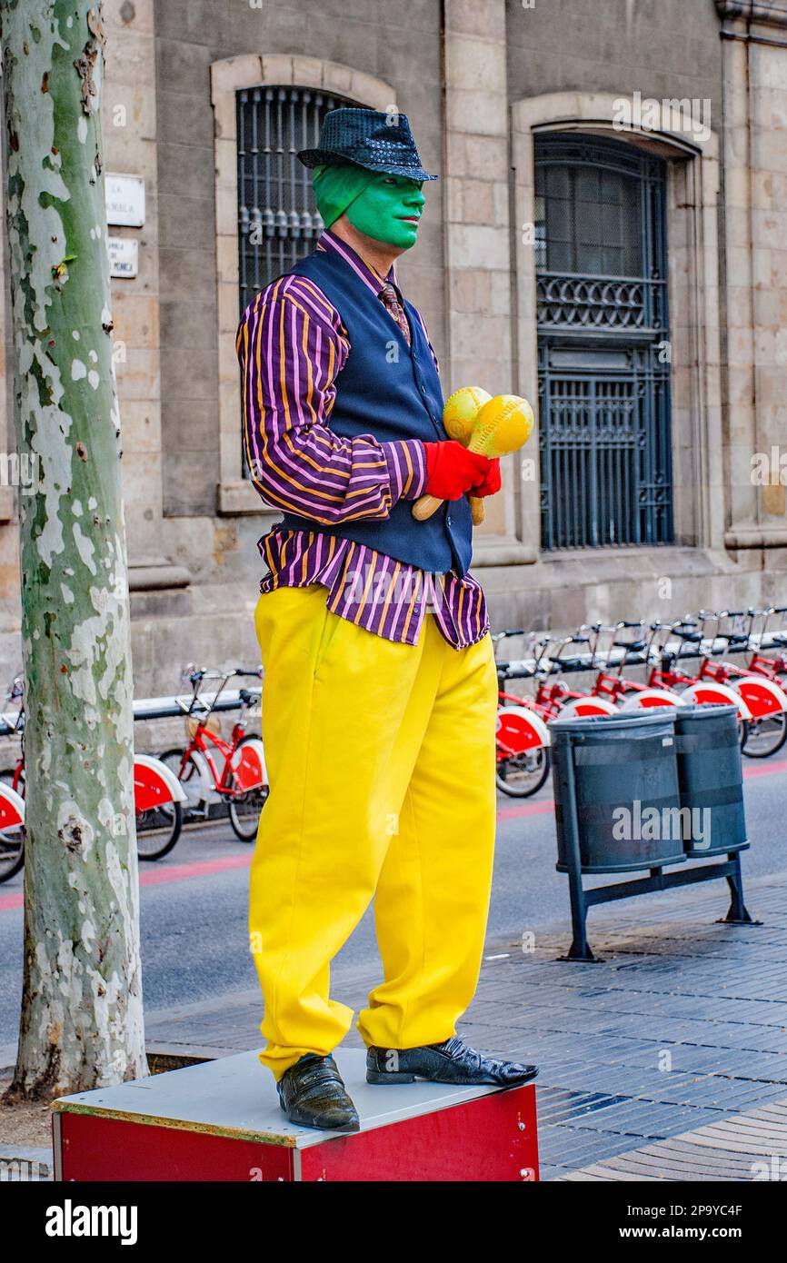 Living statue street performer La Rambla, Barcelona, Spain Stock Photo