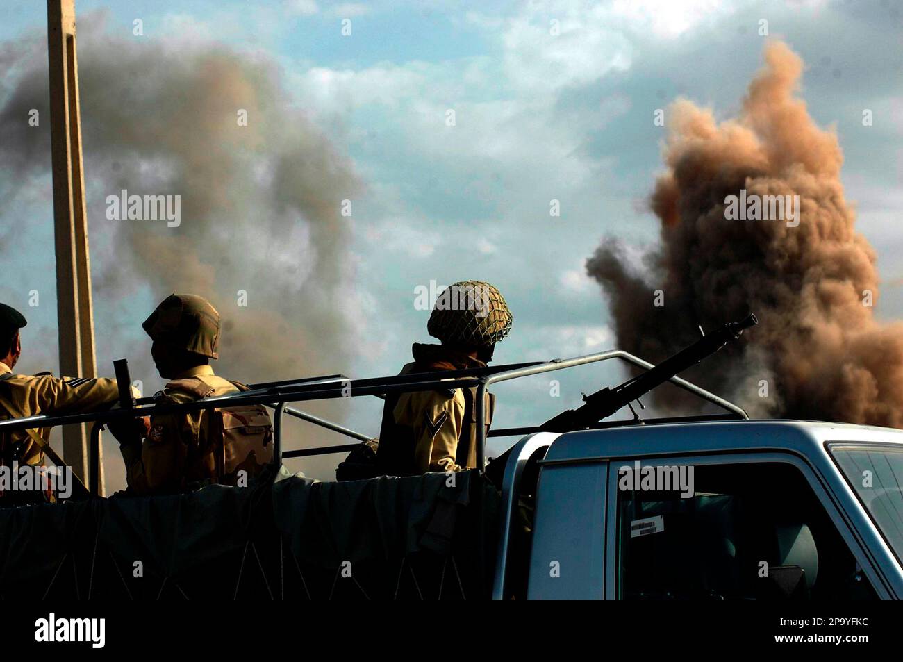 Pakistan's paramilitary force uses heavy artillery to bombard hide