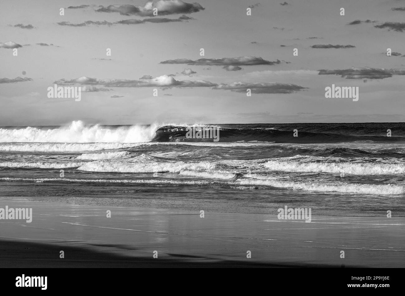 B&W ocean wave, Alexandria Bay, Australia Stock Photo