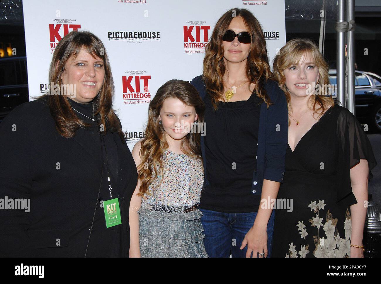 From left, producer Elaine Goldsmith-Thomas, actress Abigail Breslin