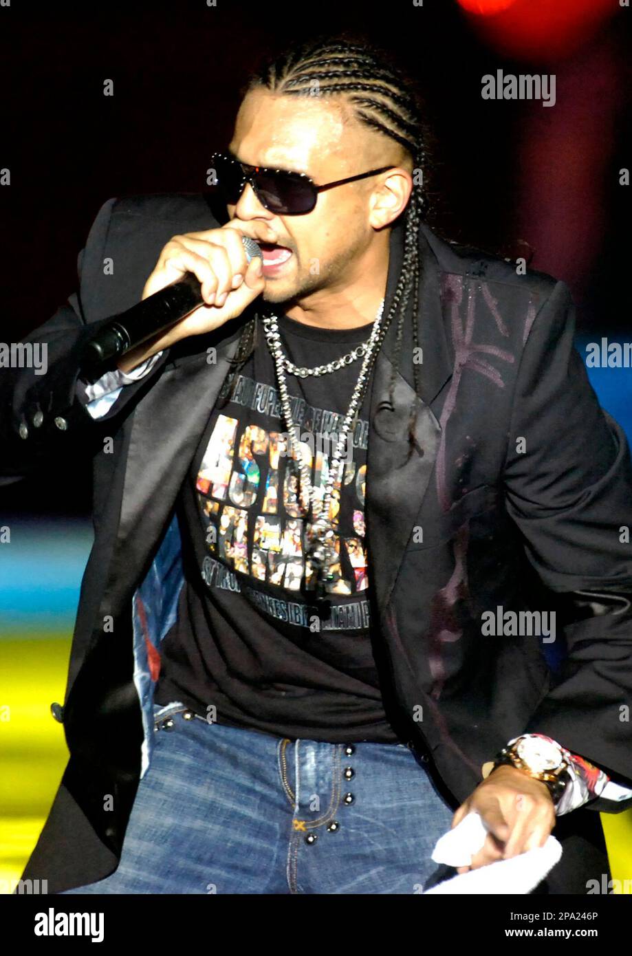 Jamaican singer Sean Paul performs during the Urban Dance Festival at Monumental Stadium in Lima