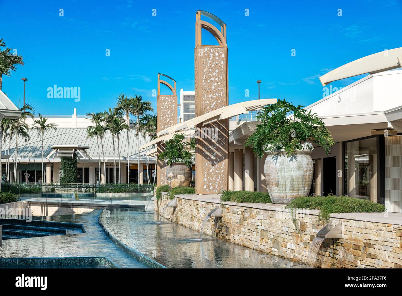 the-waterside-shops-naples-florida-usa-stock-photo-alamy