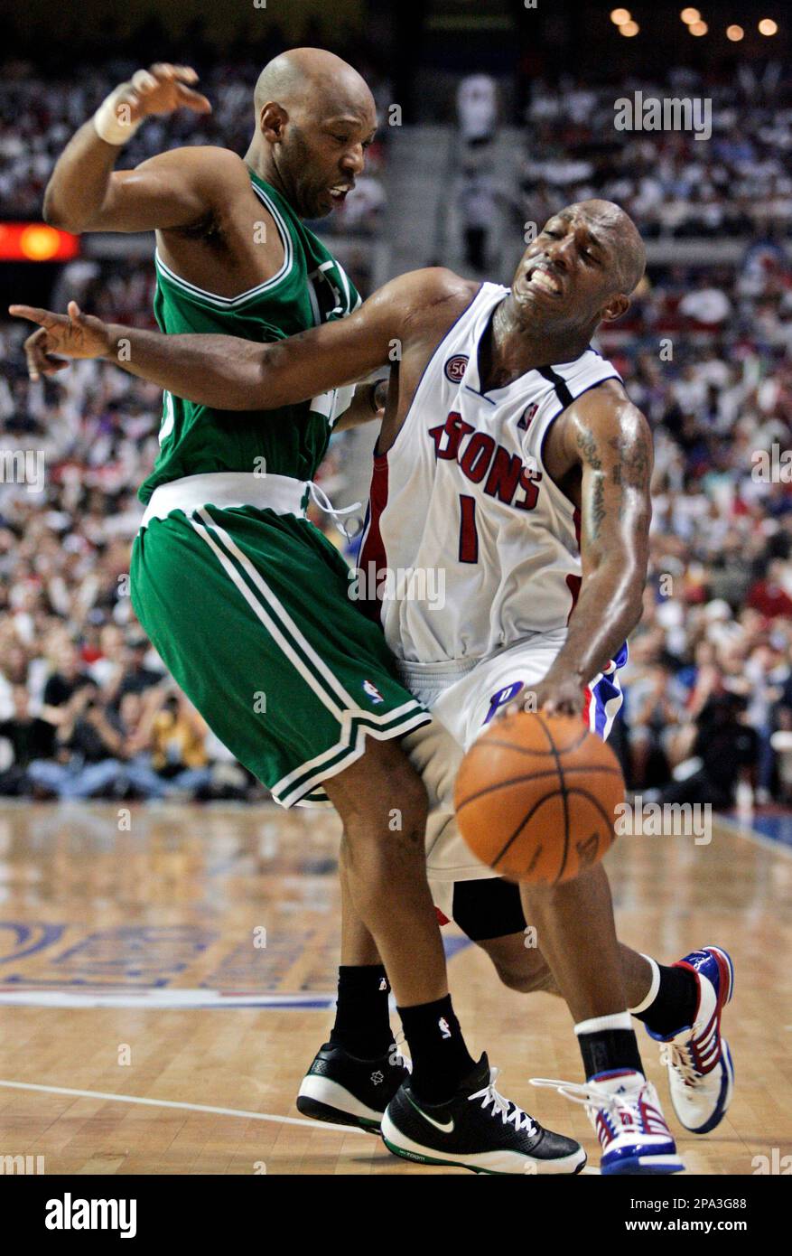 Detroit Pistons' Chauncey Billups (1) is fouled by Boston Celtics' Sam Cassell in the third quarter of Game 4 of the NBA Eastern Conference basketball finals Monday, May 26, 2008, in Auburn Detroit Pistons' Chauncey Billups (1) is fouled by Boston Celtics' Sam Cassell in the third quarter of Game 4 of the NBA Eastern Conference basketball finals Monday, May 26, 2008, in Auburn
