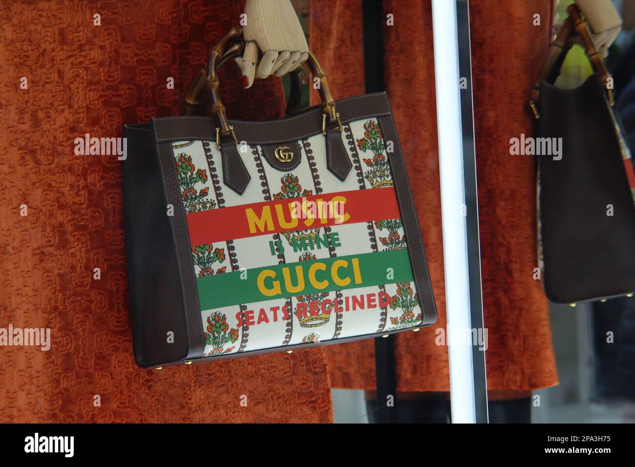 Gucci bag hi-res stock photography and images - Alamy