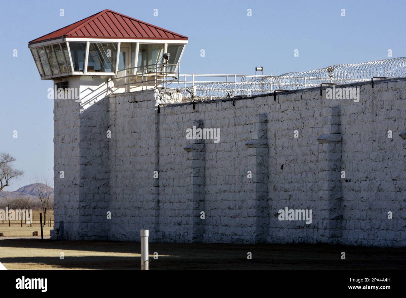 ** FILE ** This Jan. 24, 2006 file photo shows an unmanned guard tower ...