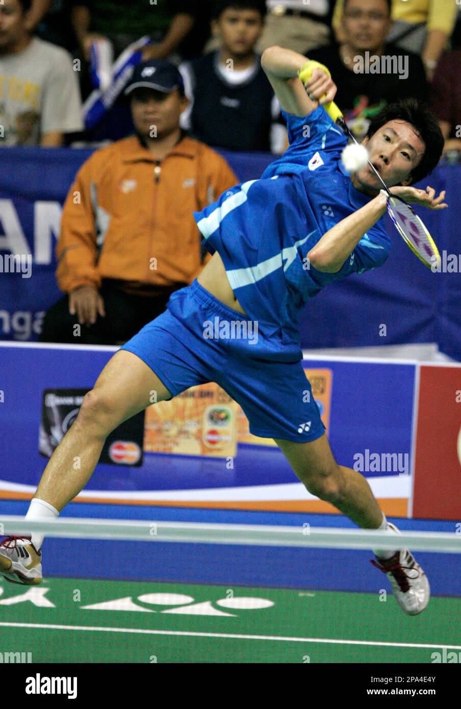 South Koreas Park Sung Hong returns a shot to Chinas Lin Dan during their Thomas Cup final badminton match, Sunday May 18, 2008 in Jakarta, Indonesia