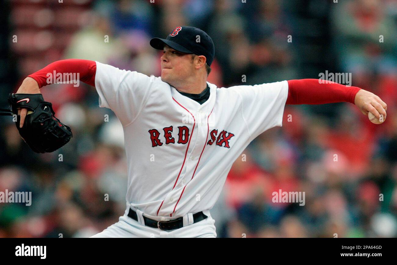 Boston Red Sox's Jon Lester pitches against the Tampa Bay Rays in the first  inning of a baseball game, Sunday, May 4, 2008, in Boston. (AP  Photo/Michael Dwyer Stock Photo - Alamy