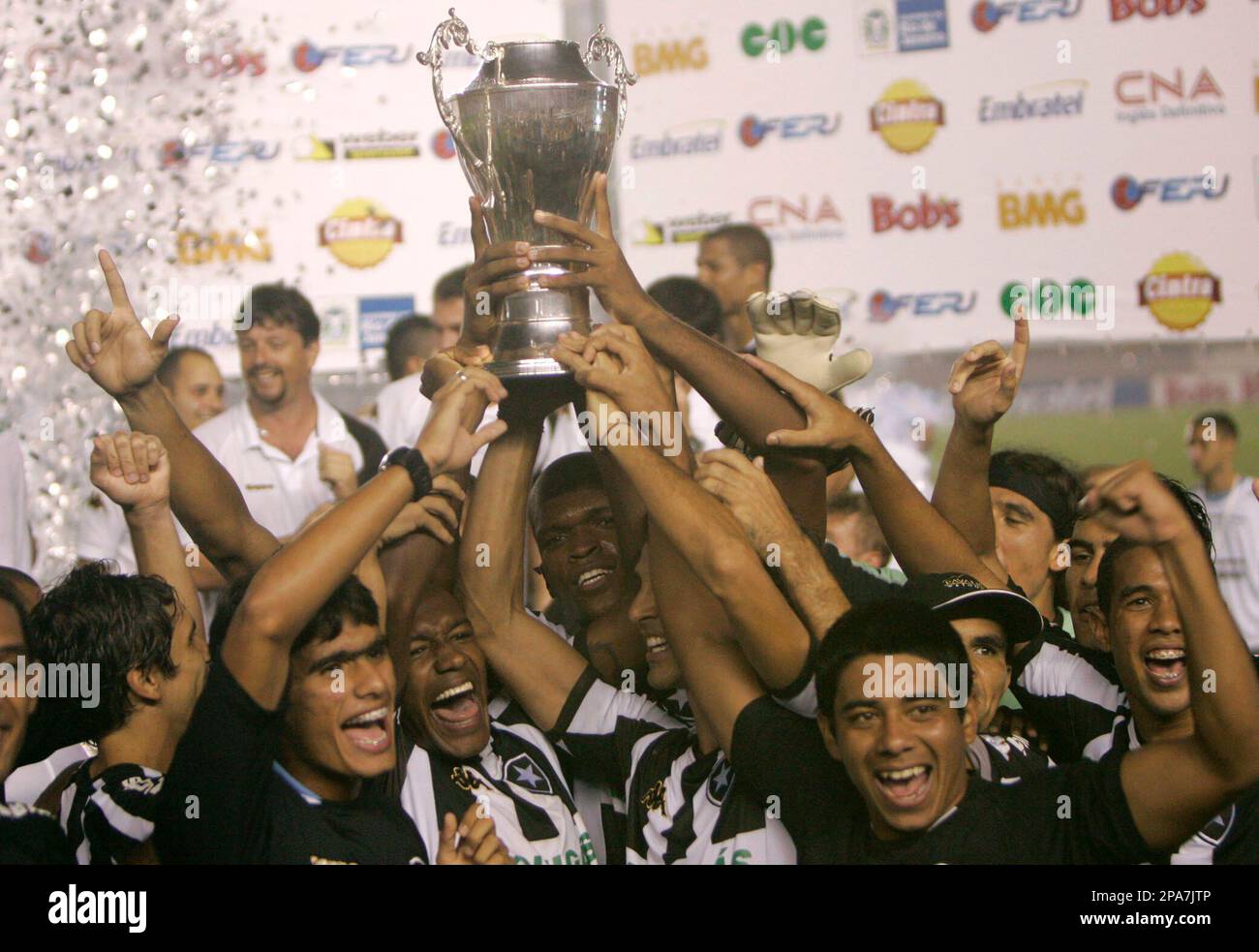 Botafogo's squad celebration after winning the Taça Rio (a