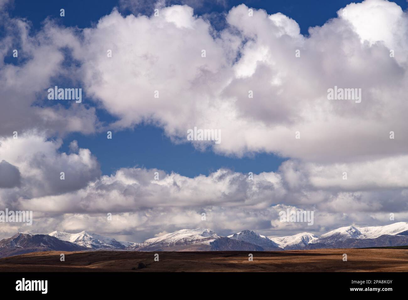 Snow covered mountains in the Snowdonia National Park, North Wales Stock Photo