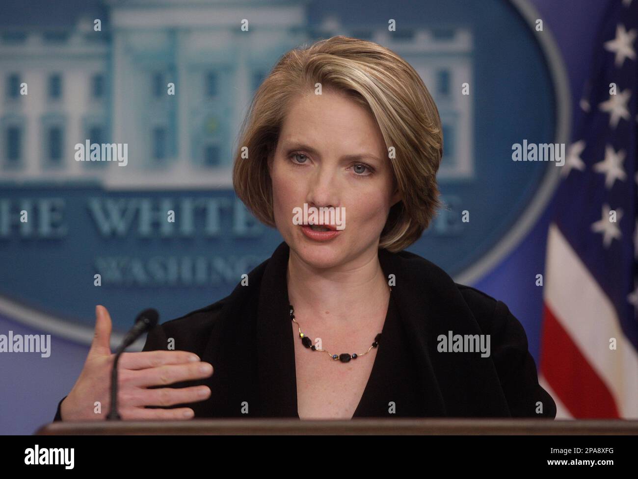 White House Press Secretary Dana Perino answers questions, Wednesday, April 9, 2008, during her daily briefing at the White House in Washington. (AP Photo/Ron Edmonds Stock Photo - Alamy