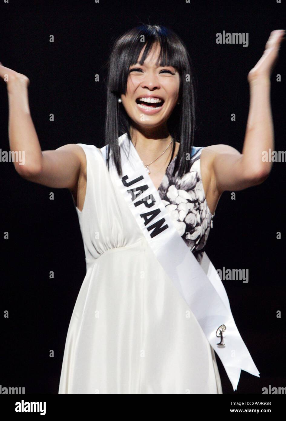 Hiroko Mima reacts as she was selected as the Miss Universe Japan 2008 ...