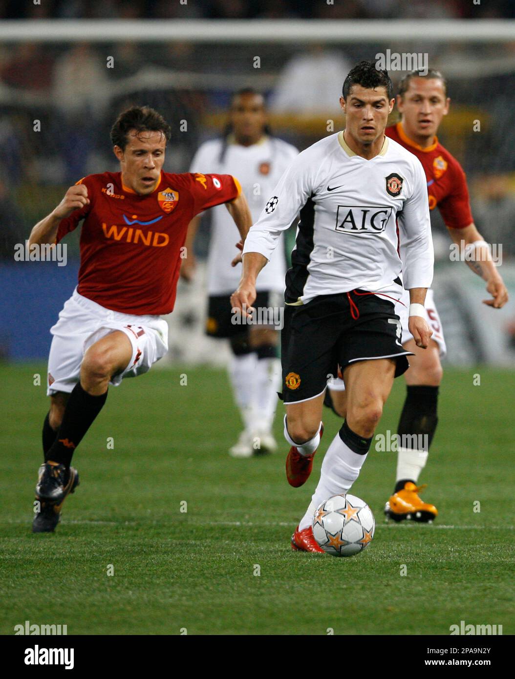 manchester-united-s-cristiano-ronaldo-of-portugal-center-in-white-is