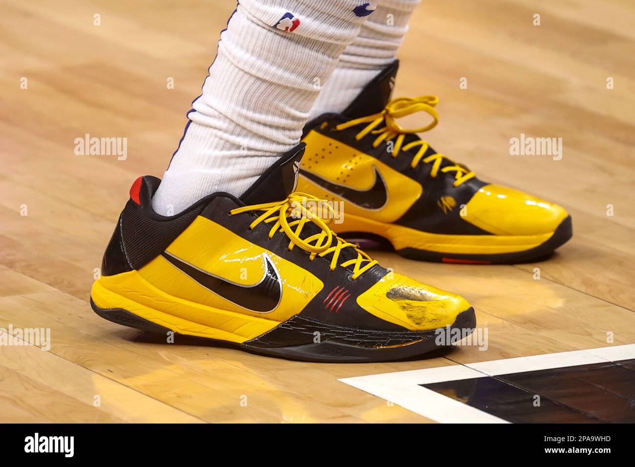 The shoes of New York Knicks guard Immanuel Quickley (5) during an NBA  basketball game against the Charlotte Hornets in Charlotte, N.C., Friday,  Nov. 12, 2021. (AP Photo/Jacob Kupferman Stock Photo - Alamy