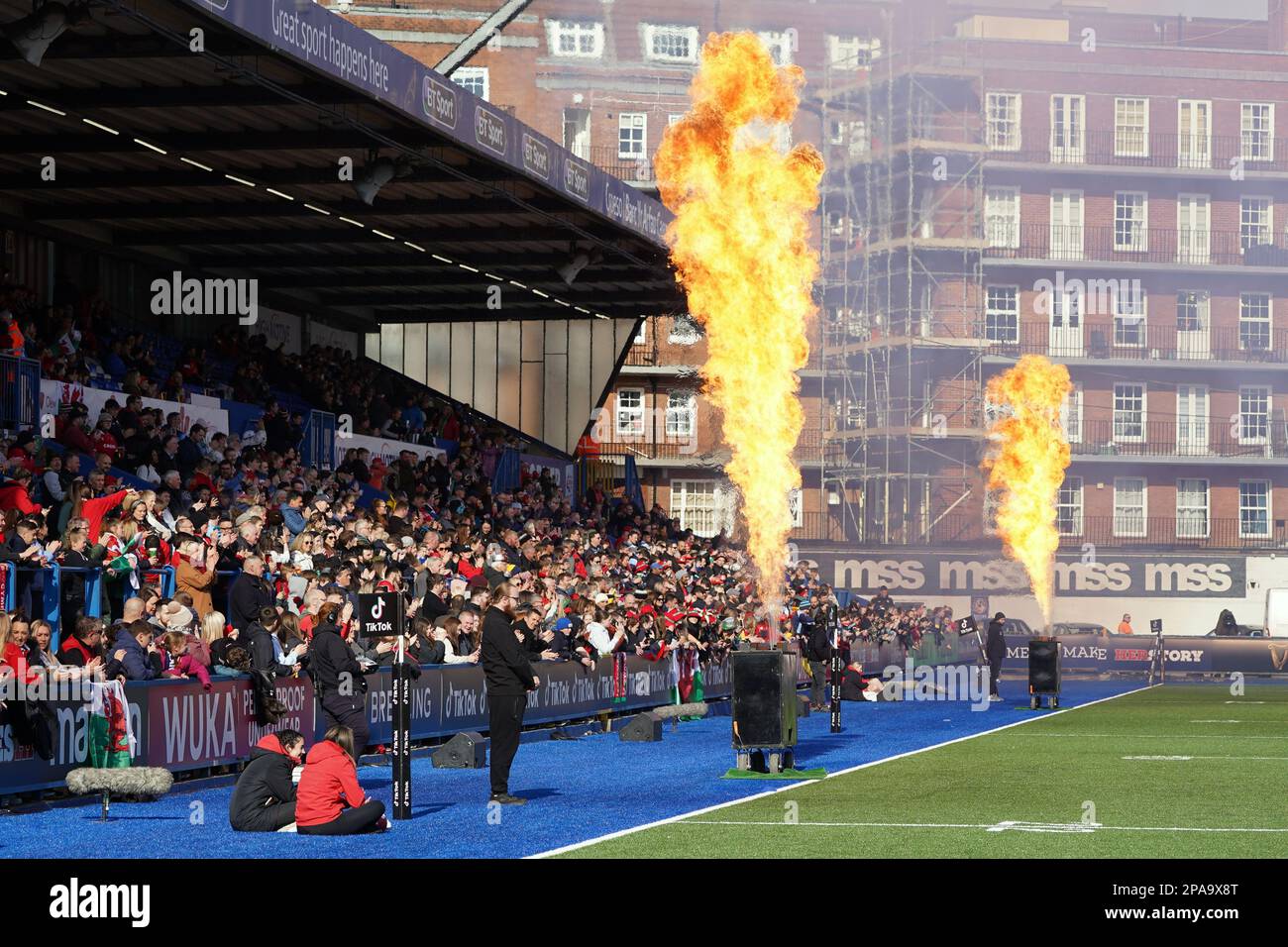 Rugby crowd at Cardiff Arms Park, Cardiff Stock Photo