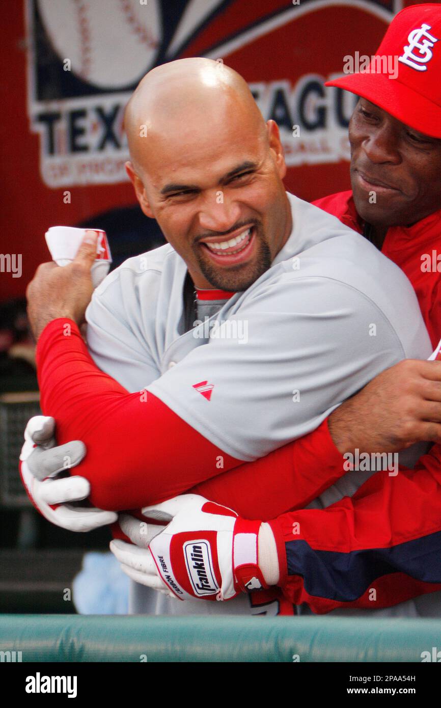 Video: Pujols singles in return to Cardinals at spring training