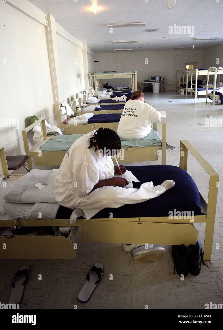 ** ADVANCE FOR MONDAY, MARCH 24 ** Inmates at Julia Tutwiler Prison for ...