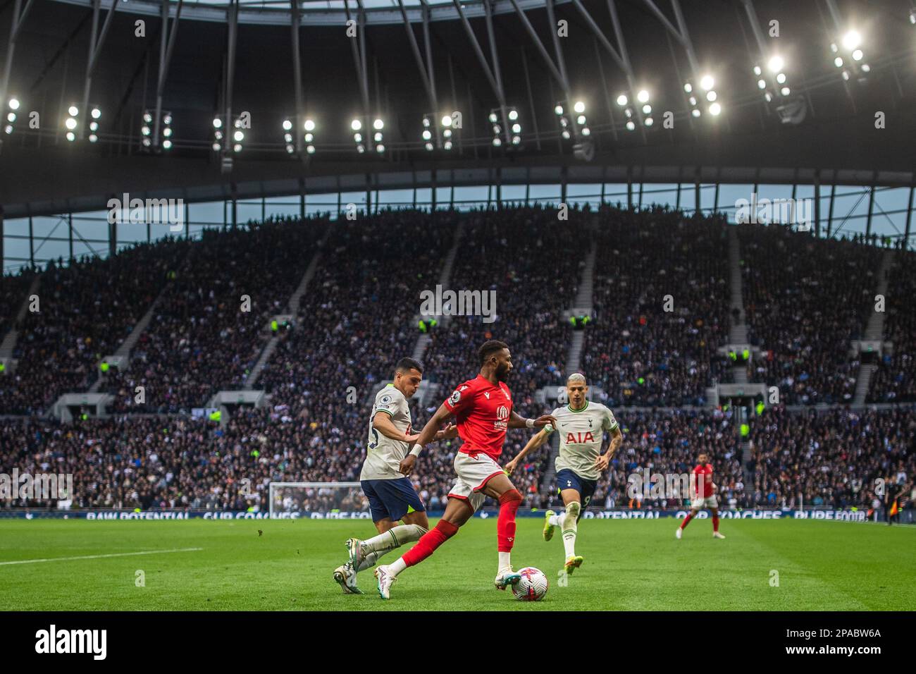 Sheffield United's Jack Robinson (right) tackles Tottenham Hotspur's Pedro  Porro during the Emirates FA Cup fifth round match at Bramall Lane,  Sheffield. Picture date: Wednesday March 1, 2023 Stock Photo - Alamy