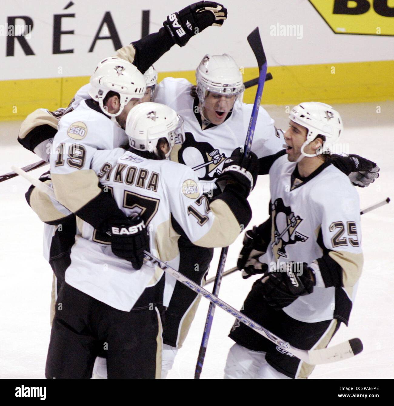 Pittsburgh Penguins Ryan Malone and Ran Whitney celebrates