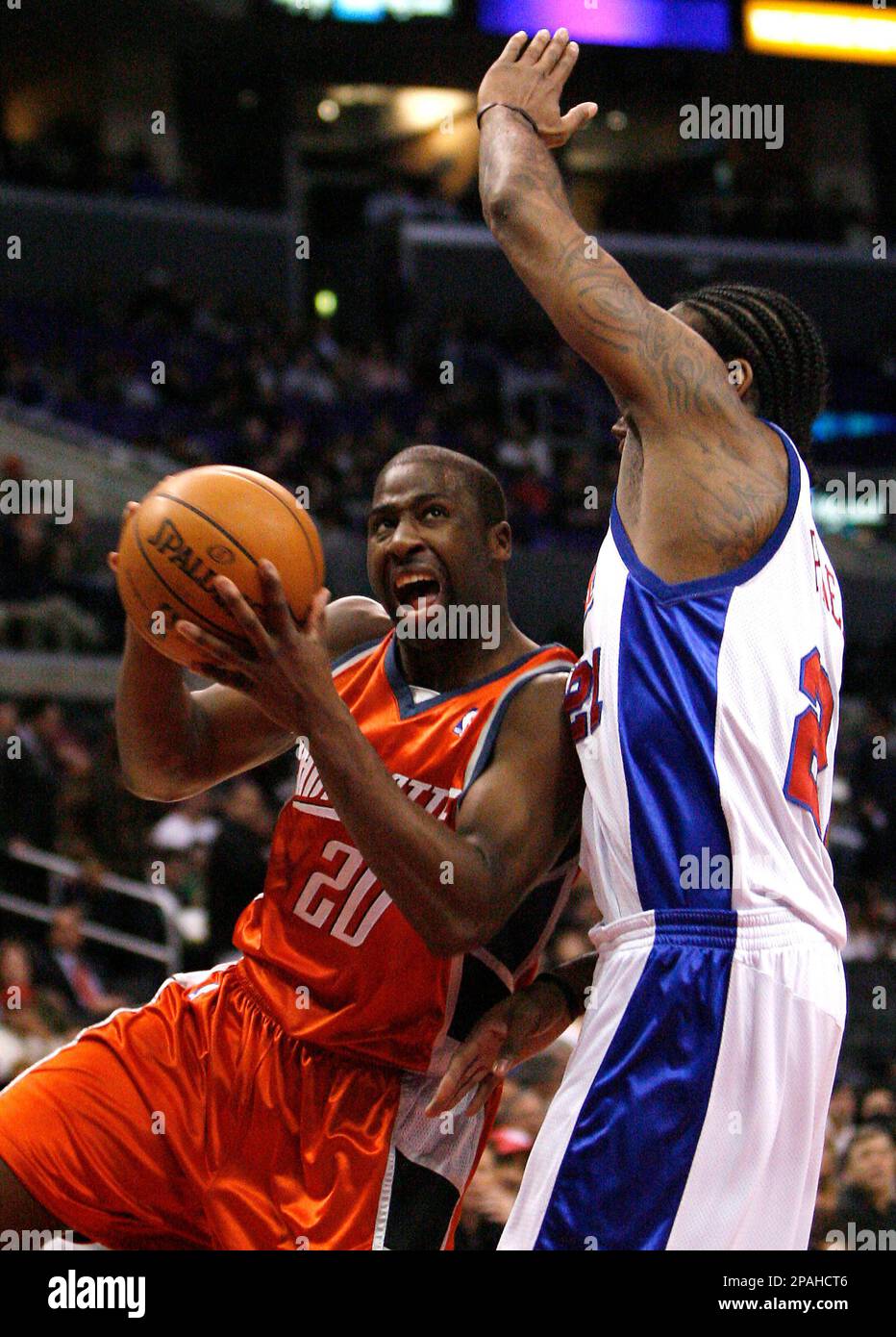 Charlotte Bobcats Raymond Felton 20 drives on Los Angeles