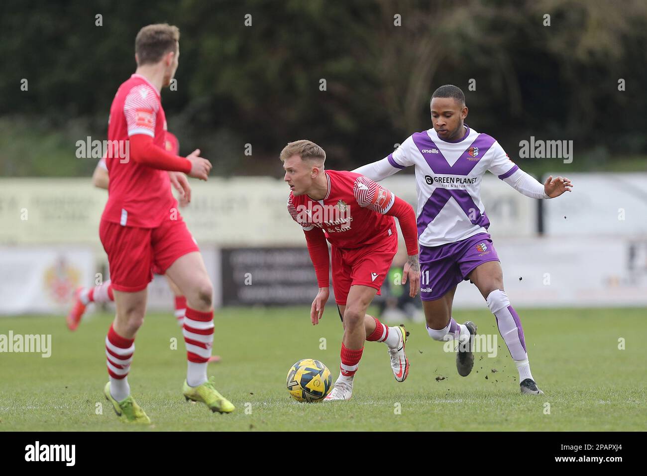 Liam Nash of Hornchurch and Jermaine Anderson of Brightlingsea during