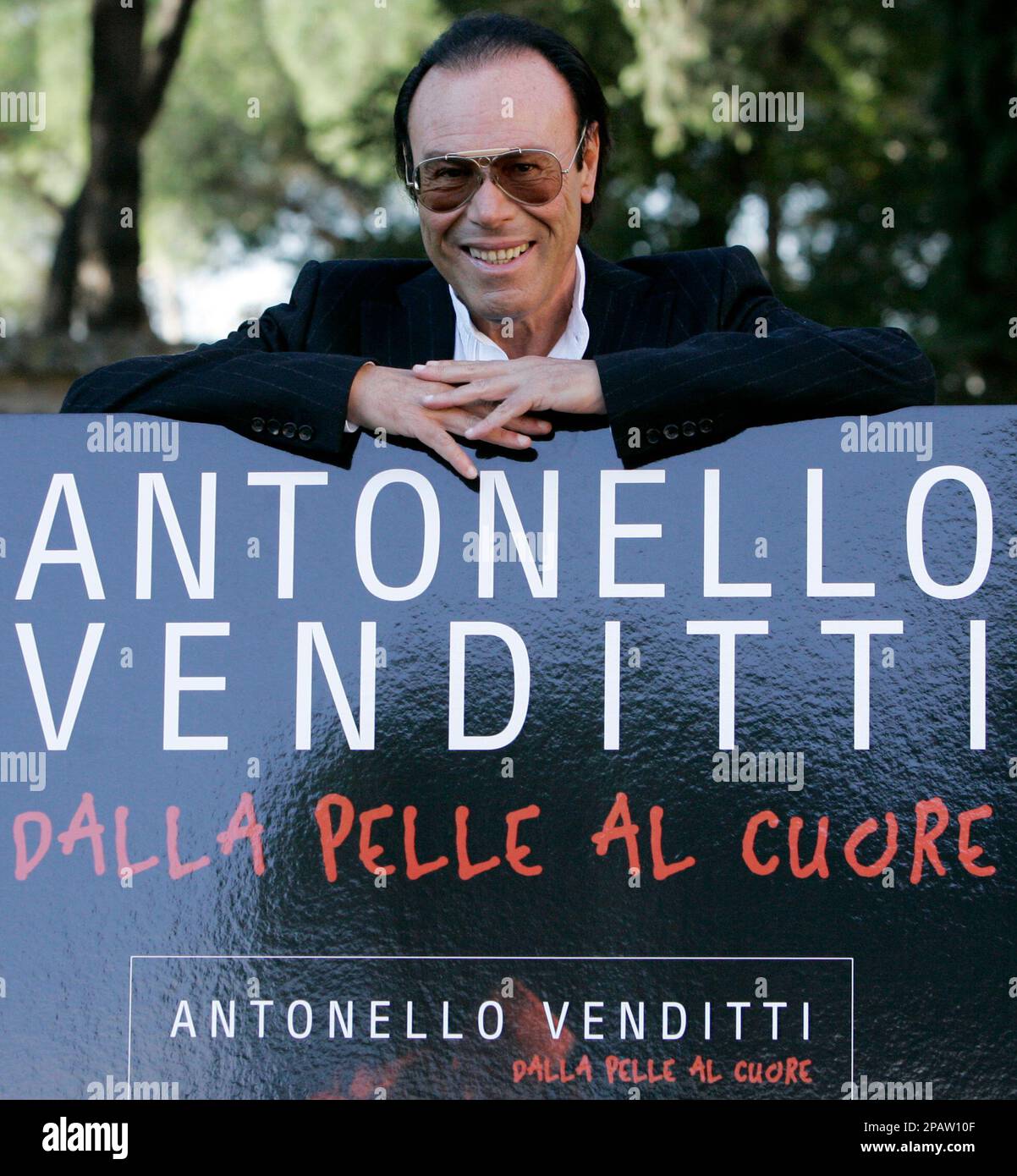 Italian songwriter and singer Antonello Venditti smiles during a photocall  on the occasion of the presentation to the press of his latest record "Dalla  pelle al cuore" in Rome, Thursday, Nov. 15,
