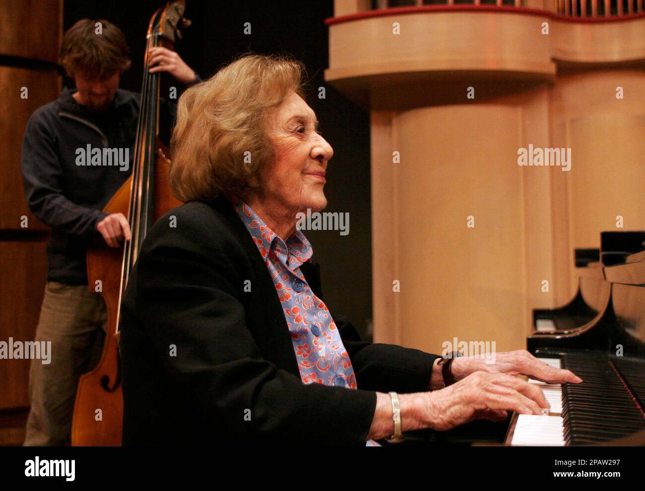 Jazz pianist and host of "Piano Jazz" on National Public Radio, Marian  McPartland performs with students at the University of South Carolina,  during a master class in the School of Music, Tuesday,