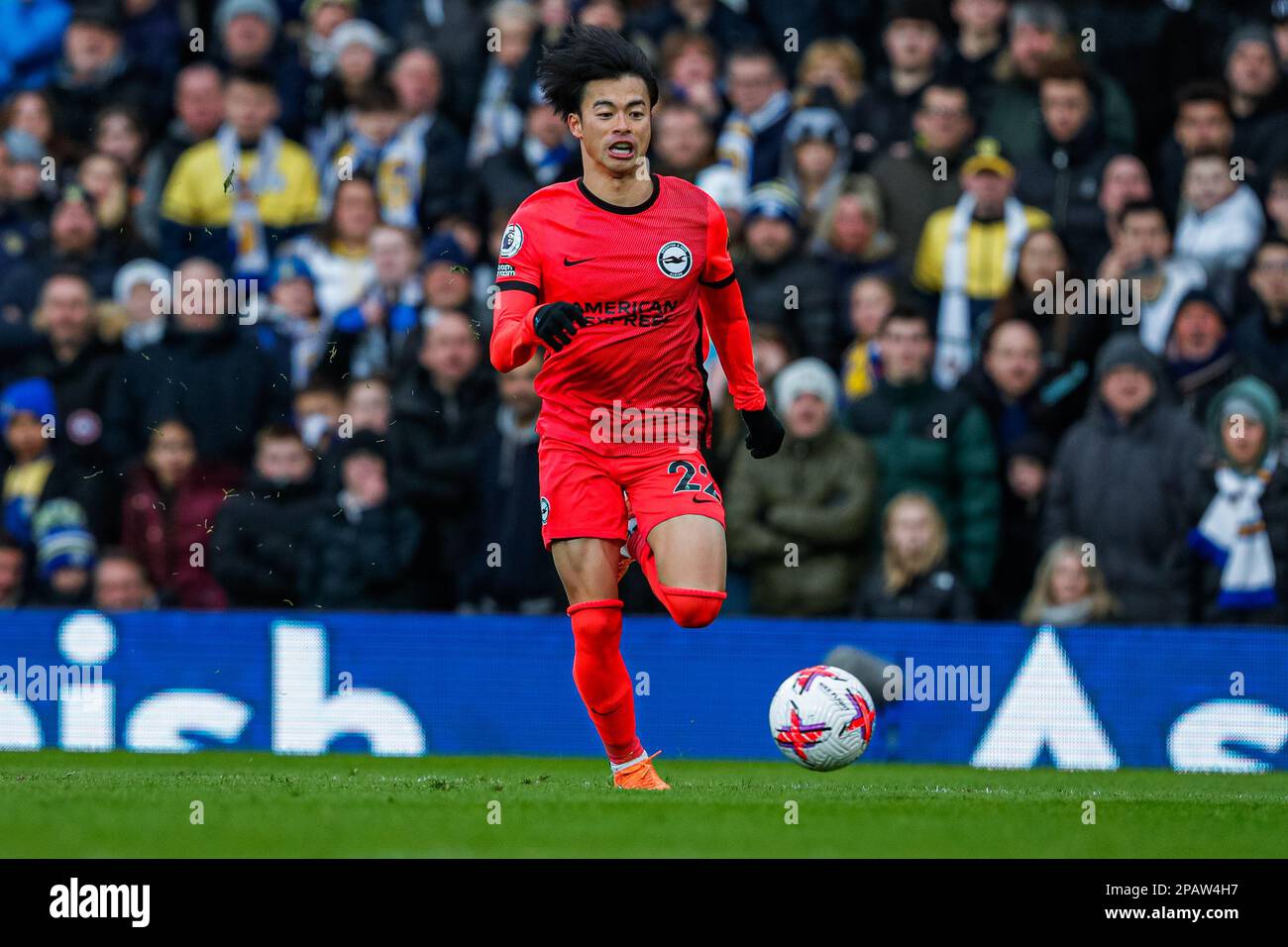 Kaoru Mitoma 22 of Brighton & Hove Albion drives forward during the