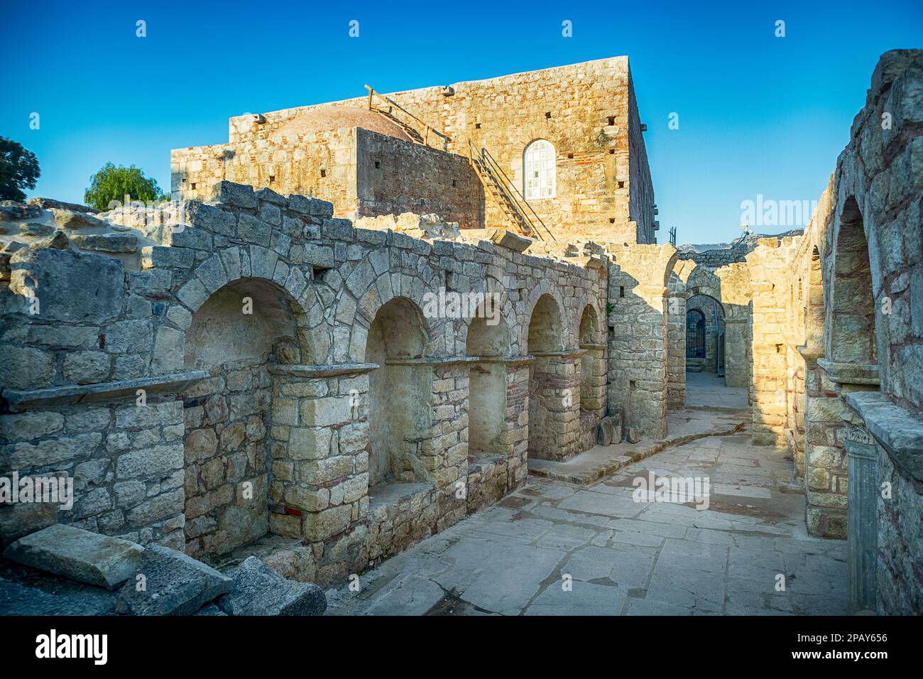 Nicholas of myra tomb hi-res stock photography and images - Alamy
