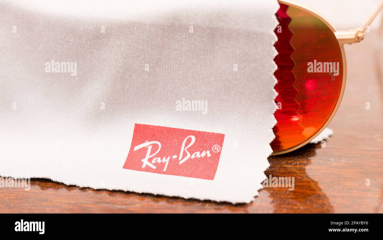 RayBan RB 3447 sunglasses. RayBan is a brand of sunglasses and