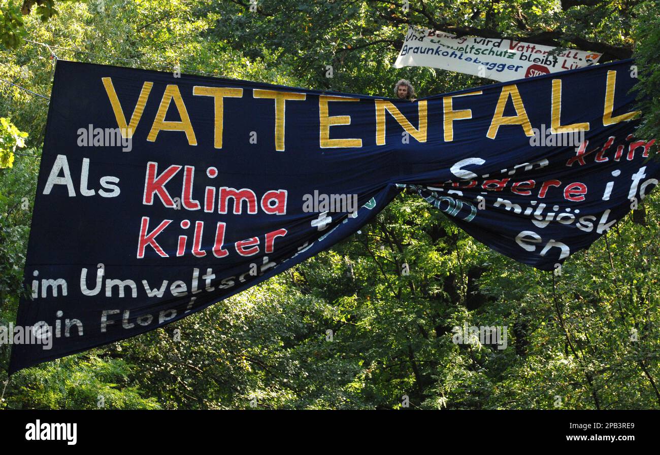 2180 September Ein Aktivist der Umweltschutzorganisation