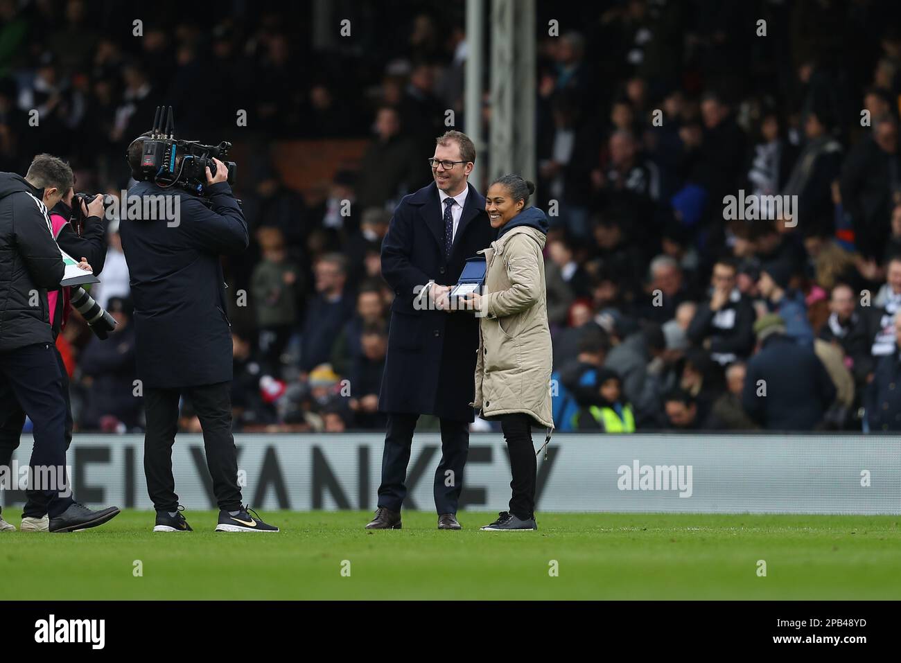 Craven Cottage, Fulham, London, UK. 12th Mar, 2023. Premier League Football, Fulham versus Arsenal; Rachel Yankey receiving a recognition award from Fulham COO during half time. Credit: Action Plus Sports/Alamy Live News Stock Photo