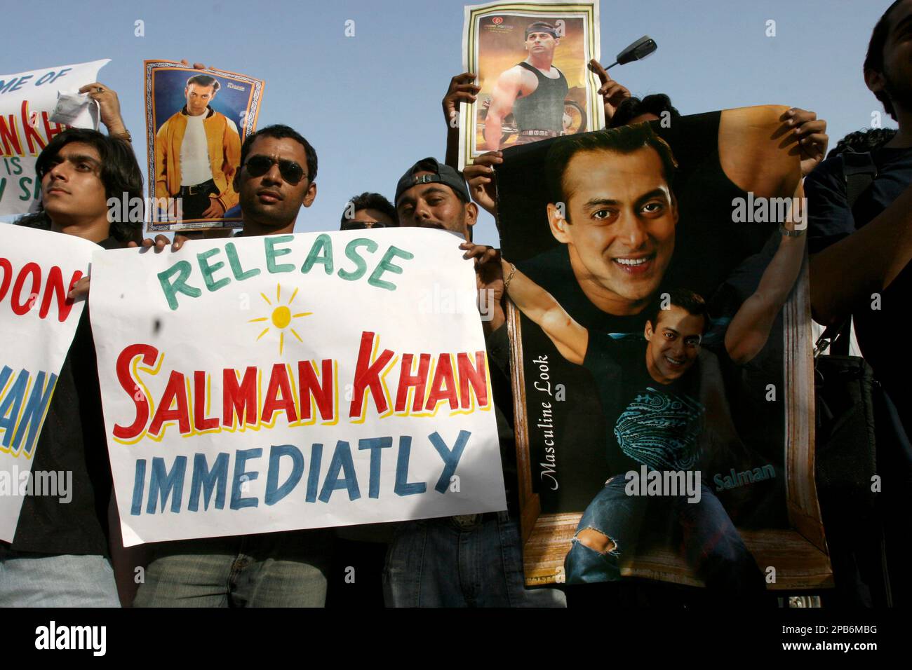 Pakistani fans of Indian actor Salman Khan hold protest in favor of Khan on  Monday, Aug 27, 2007 in Karachi, Pakistan. Bollywood actor Khan was  arrested by police for poaching in a